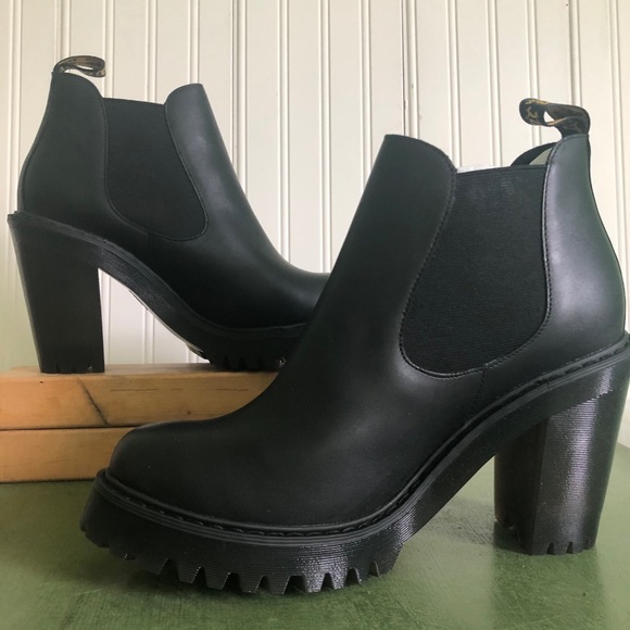 Dr Martens NWT Hurston Lug Sole Chelsea Boots - Picture 3 of 8